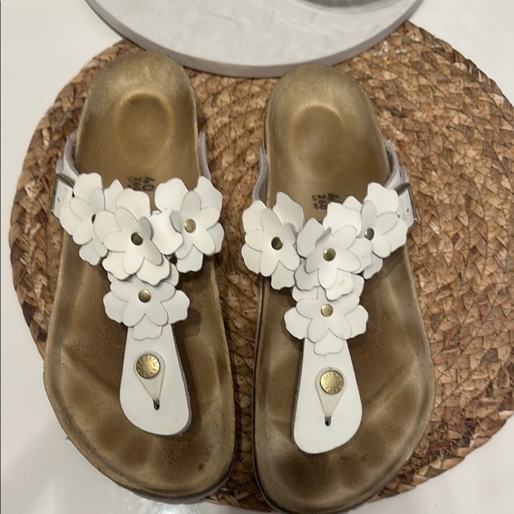 Birkenstock Gizeh Flower Flip Flop White Floral Women's Sandals
